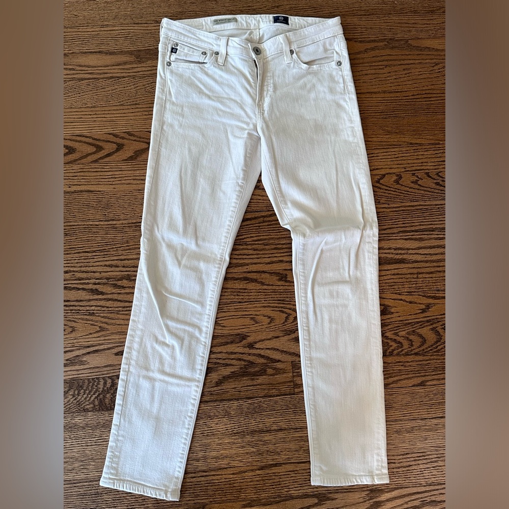 AG size 27 Stevie ankle skinny jeans off white